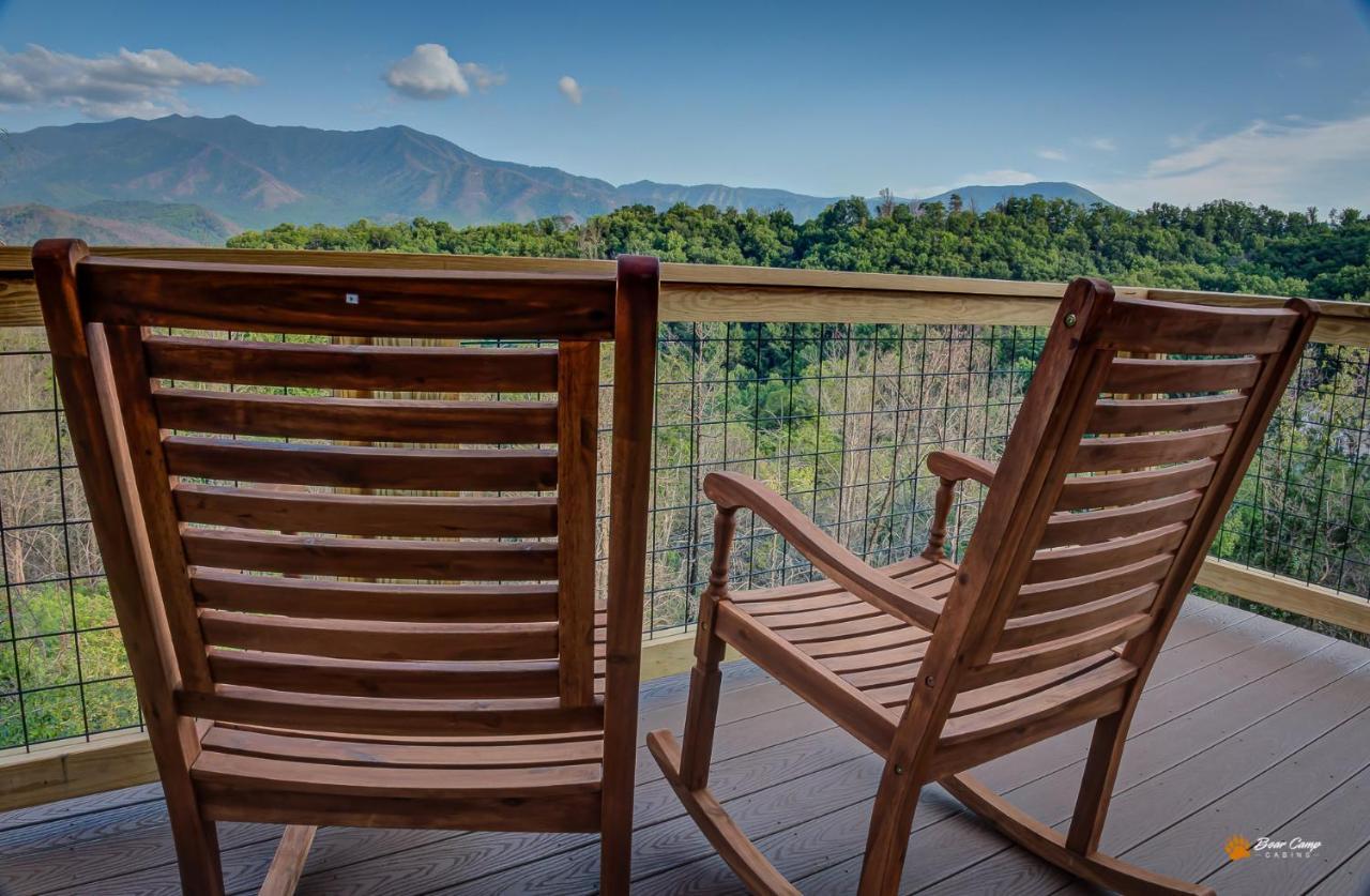 Majestic View Lodge, Amazing Views, Hot Tub, 1089 Free Tickets Each Paid Day, Dollywood And More Гетлинбург Екстериор снимка
