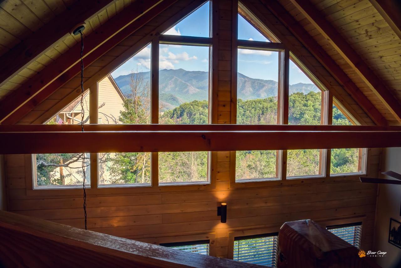 Majestic View Lodge, Amazing Views, Hot Tub, 1089 Free Tickets Each Paid Day, Dollywood And More Гетлинбург Екстериор снимка