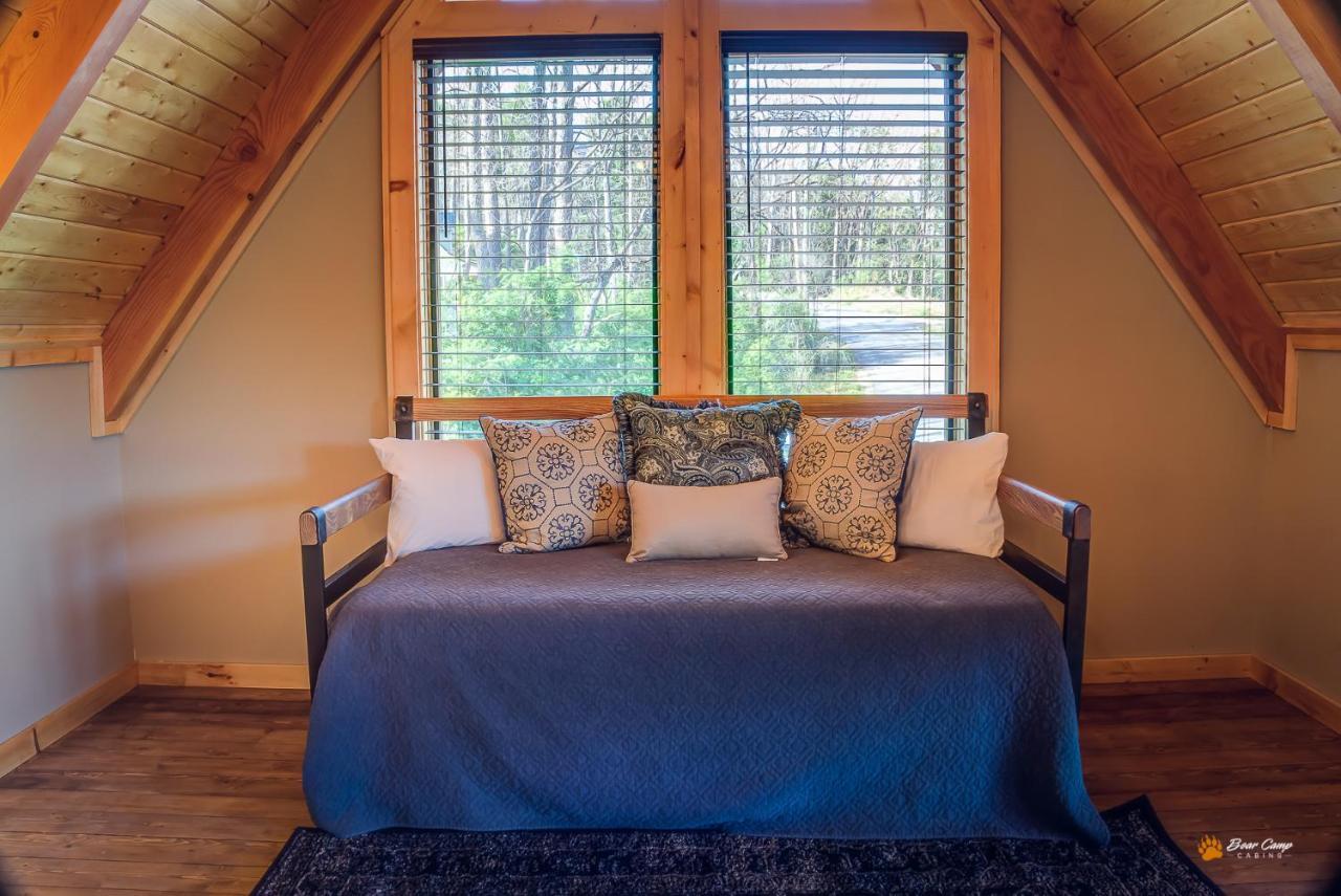 Majestic View Lodge, Amazing Views, Hot Tub, 1089 Free Tickets Each Paid Day, Dollywood And More Гетлинбург Екстериор снимка