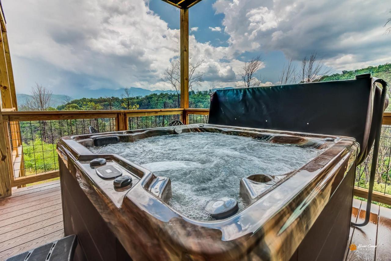 Majestic View Lodge, Amazing Views, Hot Tub, 1089 Free Tickets Each Paid Day, Dollywood And More Гетлинбург Екстериор снимка